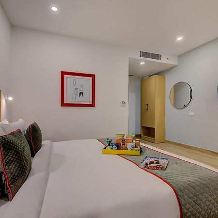 Townhouse Global Wings Hotels Near Sri Amruth Chithra Mandira Bangalore Exterior photo